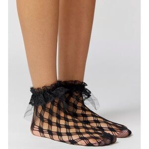 NEW! URBAN OUTFITTERS Open Fishnet Weave Ruffle Ankle Sock in Black